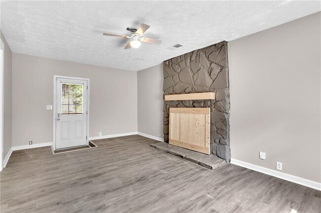 Photo - 2070 Twelve Oaks Cir