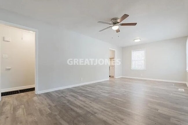 Photo - 1908 St Louis Ave