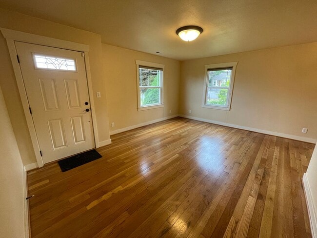 Photo - Beautiful 2 Bedroom Home on Spacious Corner Lot