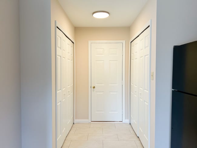 Photo - 21 Oakgrove Ln