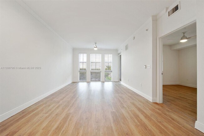 Photo - 10170 SW 7th St