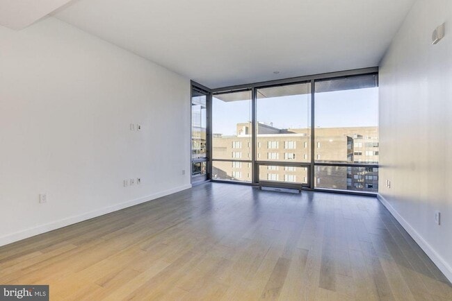 Photo - 1111 24th St NW Unit 87