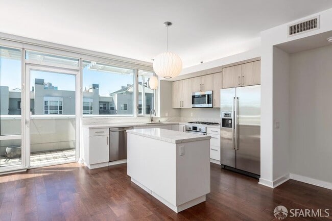 Photo - 501 Beale St