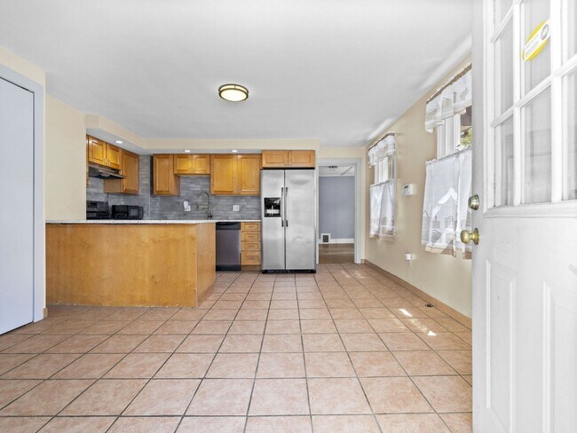 Photo - 401 Norfolk St Unit 2