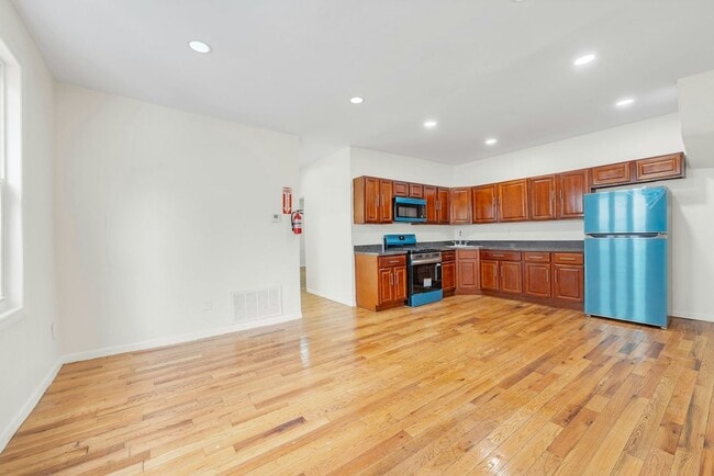 Photo - 101 Hedden Terrace Unit Apt 1