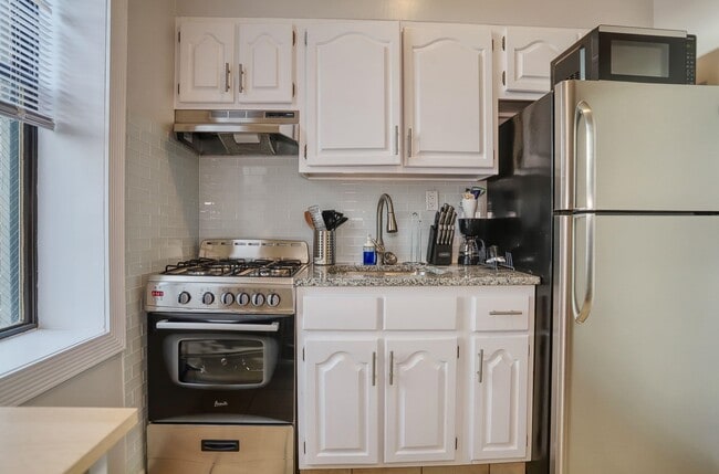 Photo - 208 48th St Unit # 24