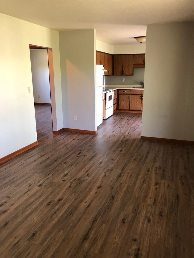 Photo - 530 Bluebird Ct