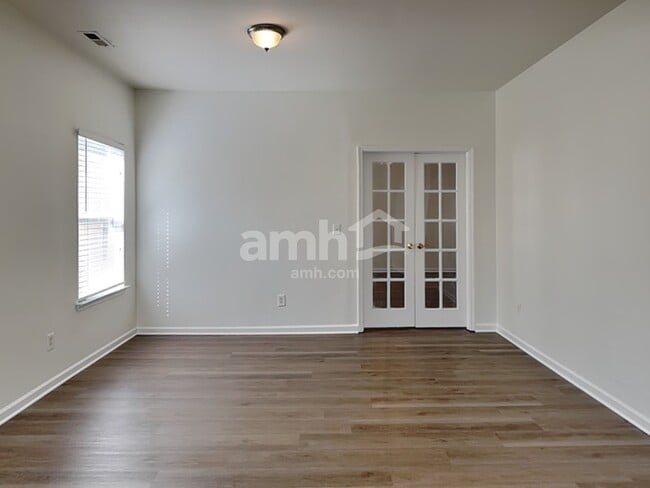 Photo - 8120 Nikki Cole Dr