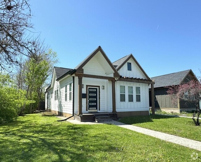 Building Photo - 1818 Cornell Ave Rental