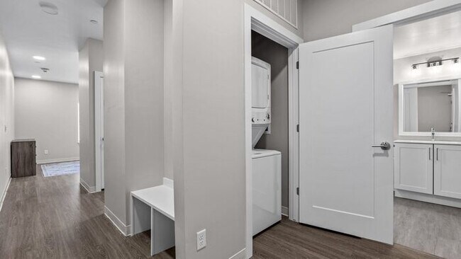 Photo - The Palisade: Modern Studio Living: Contem...