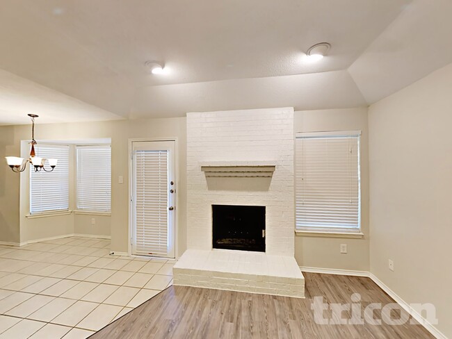 Photo - 5708 Woodsetter Ct