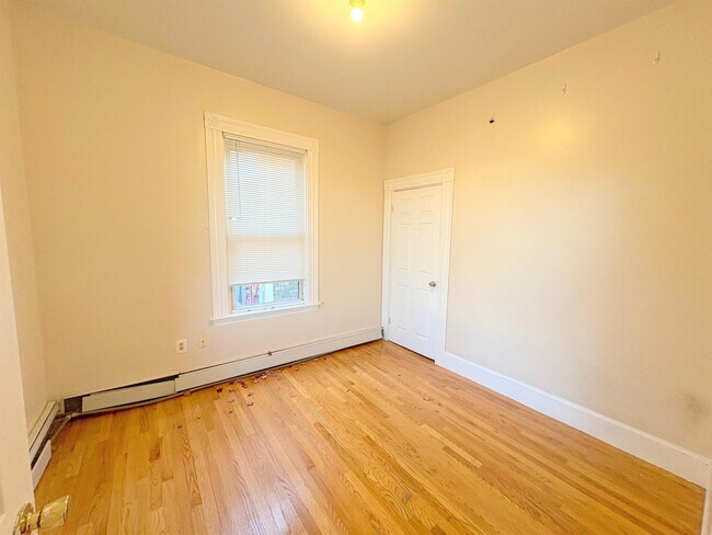 Photo - 72 Norfolk St