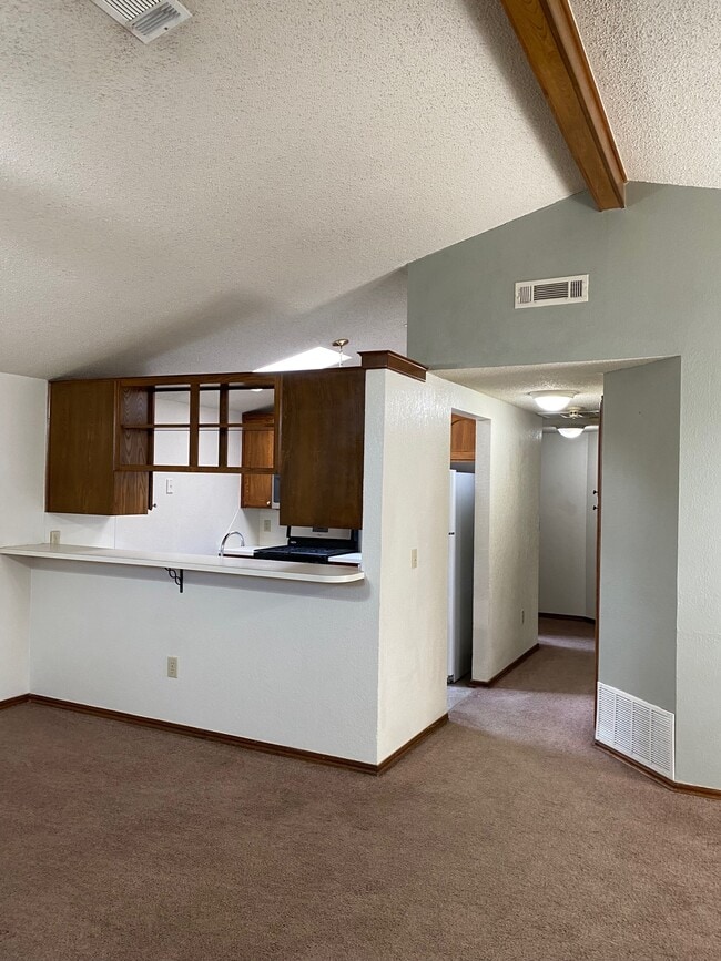 Photo - 2122 Meench Dr