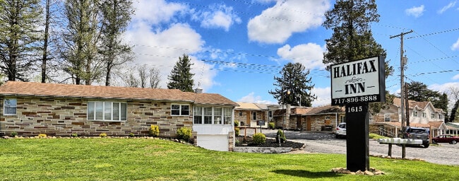 Photo - 1615 N River Rd