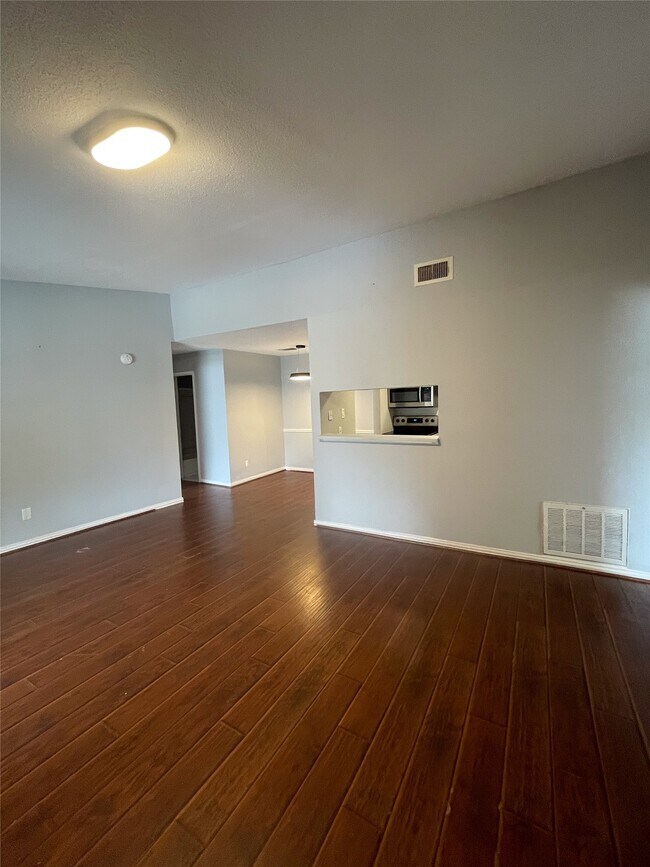 Building Photo - 12607 Ashford Meadow Dr Unit B