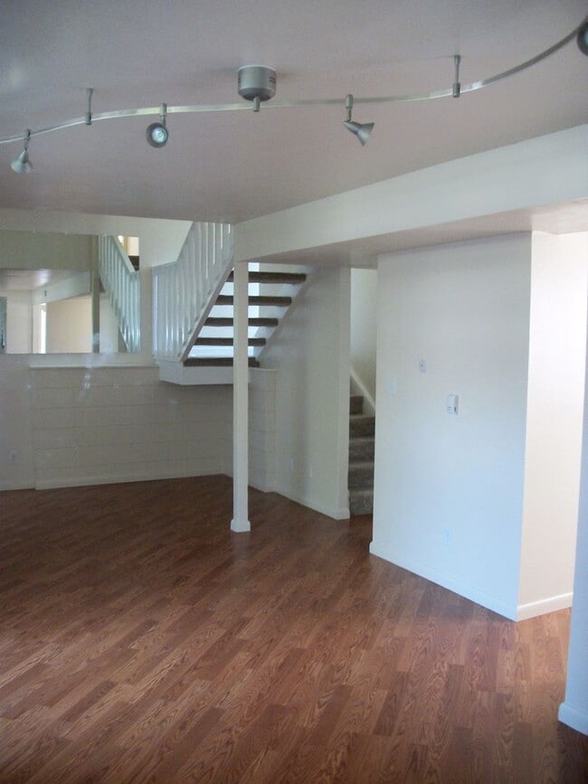 Building Photo - Seven Thirty, LLC (775) Unit 775 #3