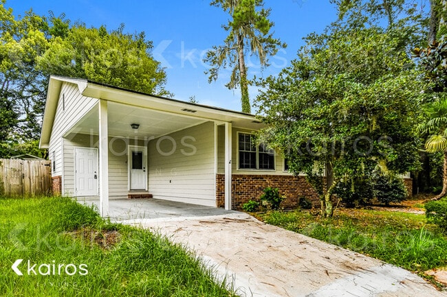 Photo - 1169 SE Magnolia Loop