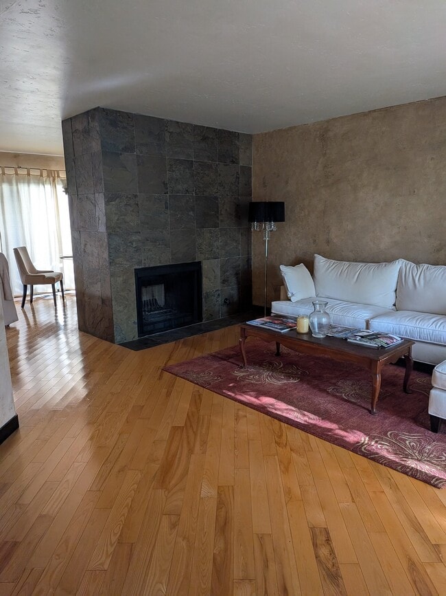 Photo - 16148 Loretta Ln