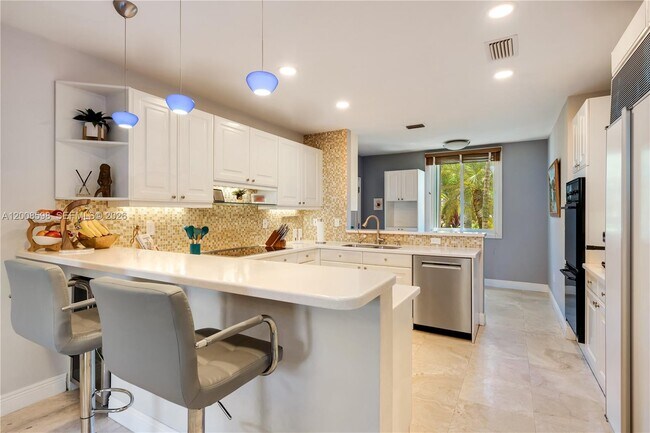 Photo - 13636 Deering Bay Dr