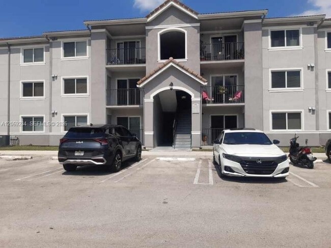 Building Photo - 15480 SW 284th St Unit 2305