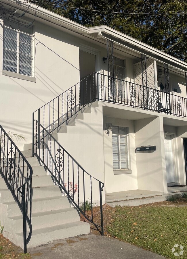 Building Photo - 1423 Cherry St Rental