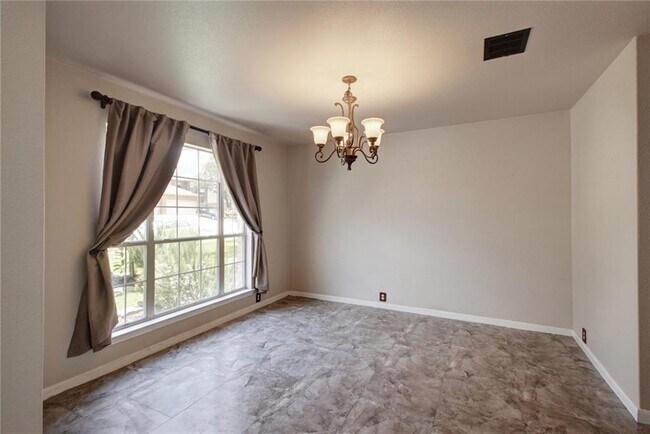 Photo - 714 Adler Falls Ln