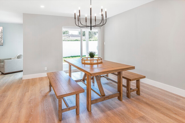 Photo - 2798 NE 2nd Ave