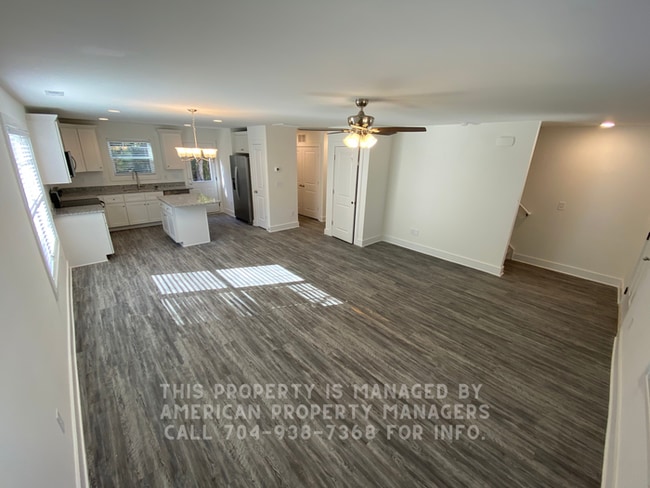 Photo - 660 Faith Dr SW