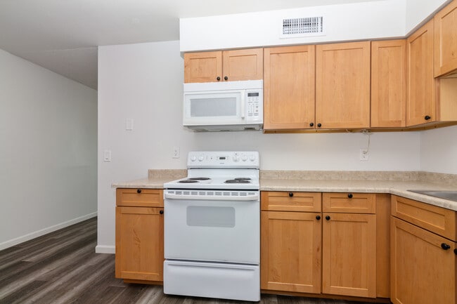 Photo - Granada Suites Unit 2209 - A