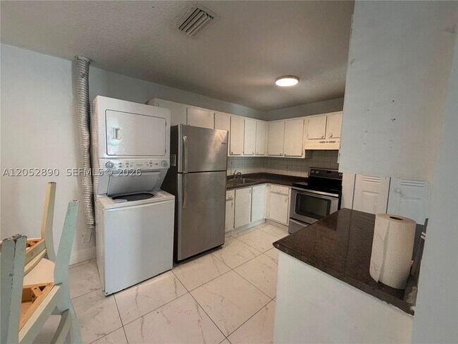 Photo - 5307 NW 23rd St Unit 176