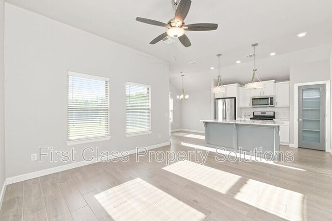 Photo - 13500 Watson Dr