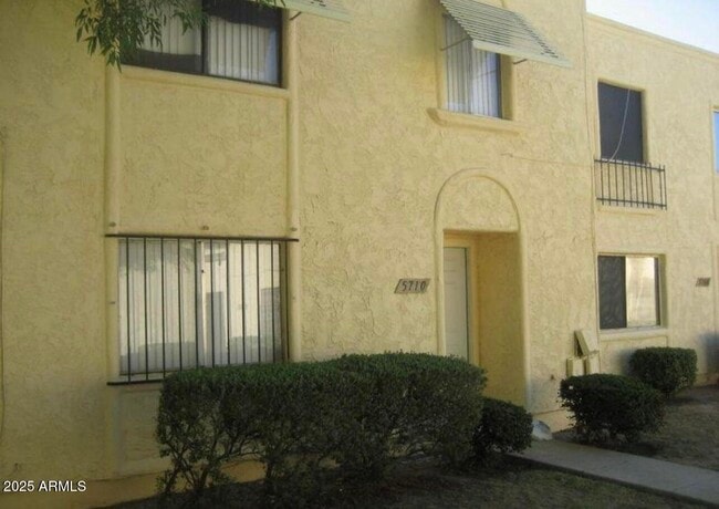 Building Photo - 5710 N 43rd Ln