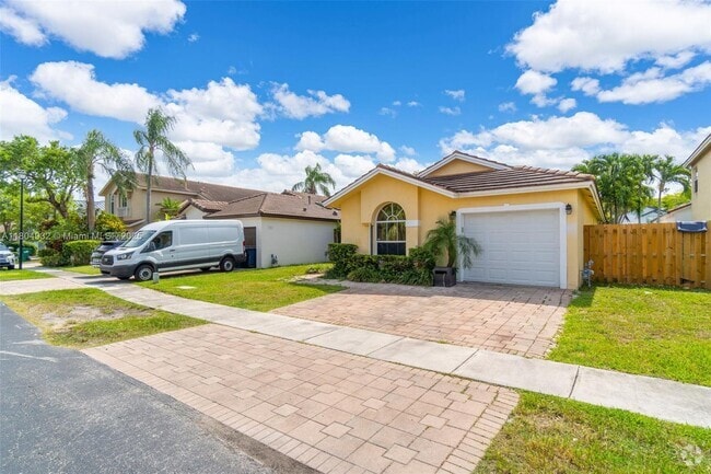 Building Photo - 14761 SW 156th Ave Rental