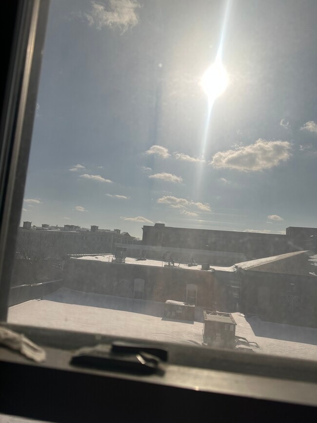 Photo - 375 Main St Unidad 33