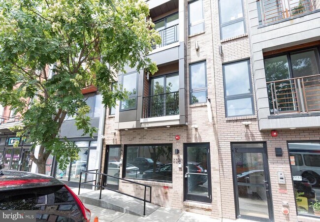 Photo - 2230 Frankford Ave Unit 2