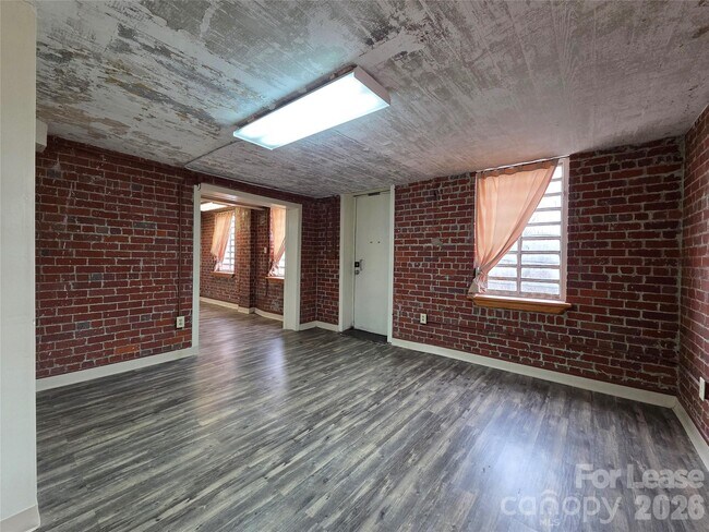 Photo - 203 W Liberty St Unit 2W