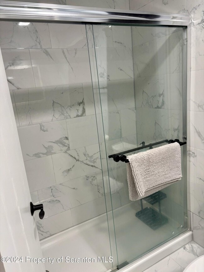 Photo - 300 Penn Ave