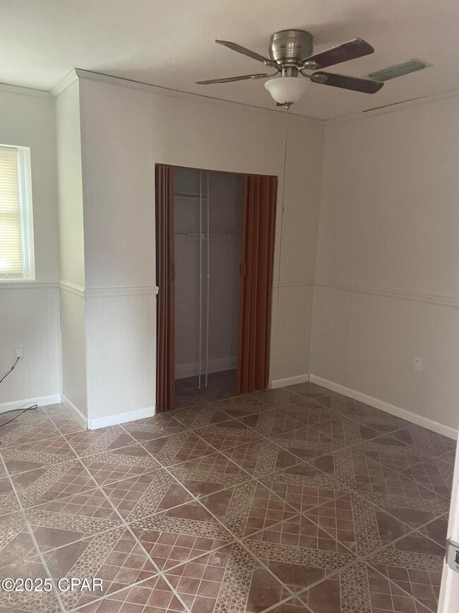 Photo - 102 Hershel Ct