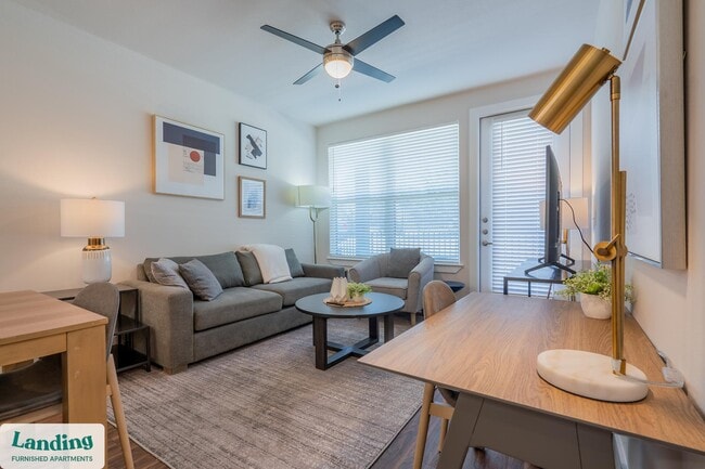 Building Photo - 15950 Chase Hill Blvd Rental