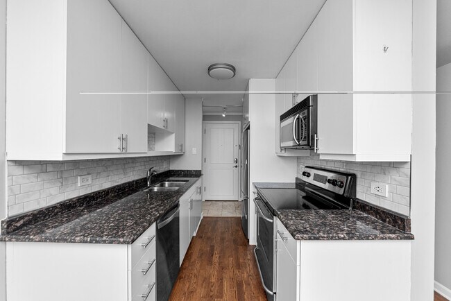 Photo - 2600 N Hampden Ct Unit K2