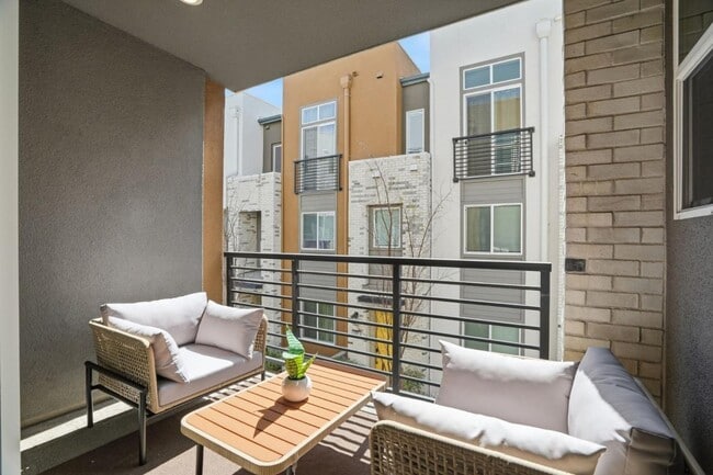 Photo - 3380 Router Cmn