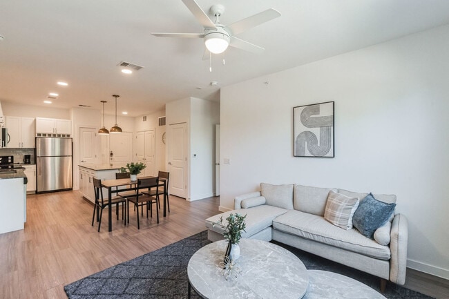 5301 Decker Ln Unit SI FL3-ID1613154P