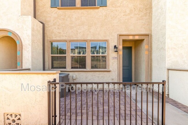 Photo - 2625 S Peppertree Dr Unidad #108 Rental