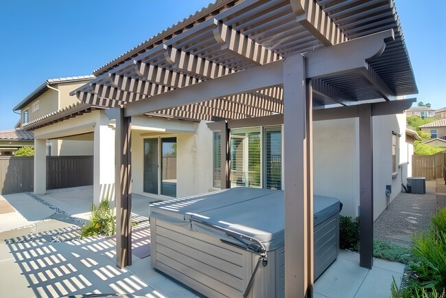 Spa con jacuzzi - 520 Machado Way