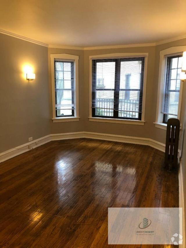 Building Photo - 1 bedroom in CHICAGO IL 60660 Unit 6370-3 Rental