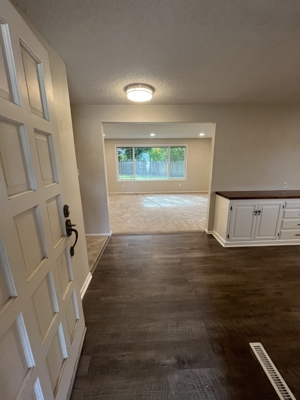 Photo - 841 Garden Dr