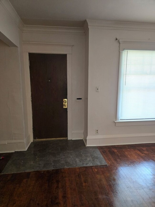 Building Photo - 3045-3045A N 26th St Unit 3045 N 26th St