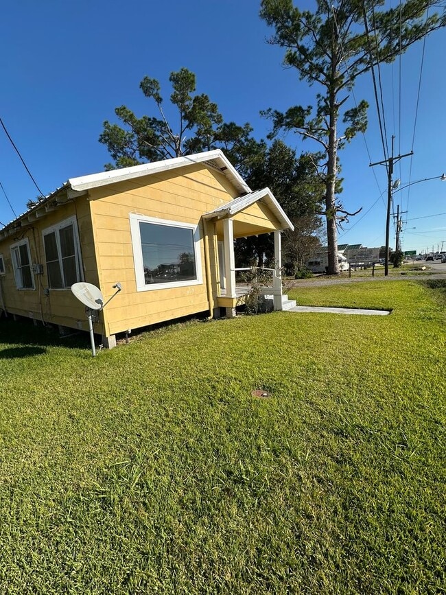 Photo - Spacious 3BR/1BA Home in Houma – $1,100/Month | 1,000 Sq Ft