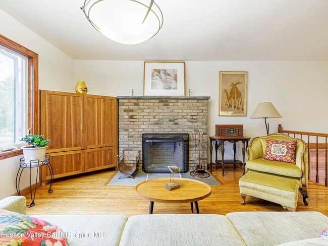 Photo - 10 Purdy Hollow Rd