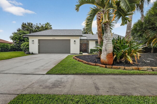 Building Photo - 11294 Pine Valley Dr Rental